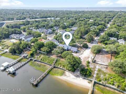 206 W Yacht Drive, Oak Island, NC 28465