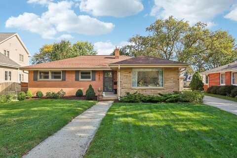 Ravenswood, MILWAUKEE, WI 53226