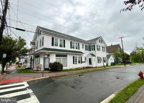 135 E MAIN STREET, TUCKERTON, NJ 08087