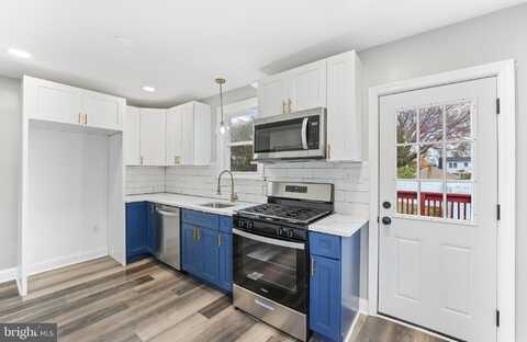 727 CLAYTON, NEW CASTLE, DE 19720