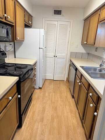 Ledgemont, ADDISON, TX 75001