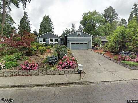 Lola, PORTLAND, OR 97223
