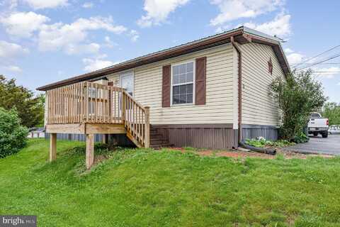 18 CRYSTAL DRIVE, MANHEIM, PA 17545