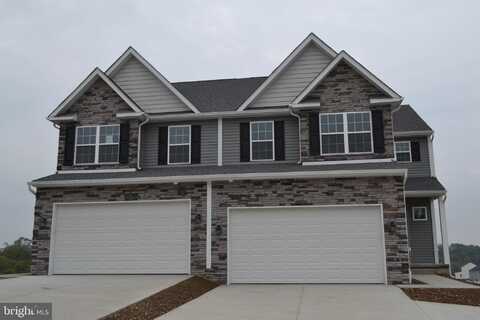 195 SUNGLO DRIVE, LEESPORT, PA 19533
