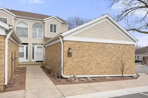Lawrence, APPLETON, WI 54911