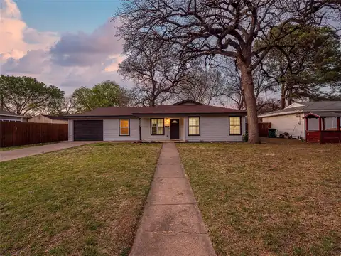 Earl, FORT WORTH, TX 76111
