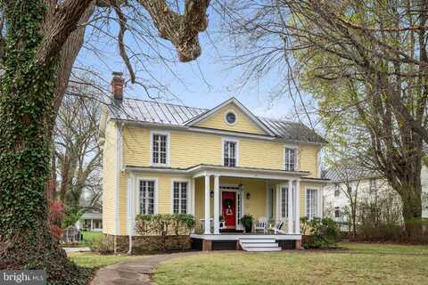 19 E LOUDOUN STREET, ROUND HILL, VA 20141