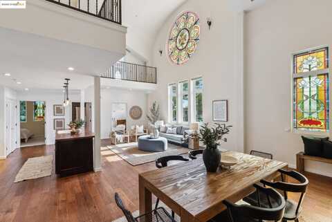 6300 Shattuck Ave, Oakland, CA 94609