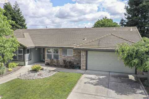 764 Belfast Ct, Galt, CA 95632