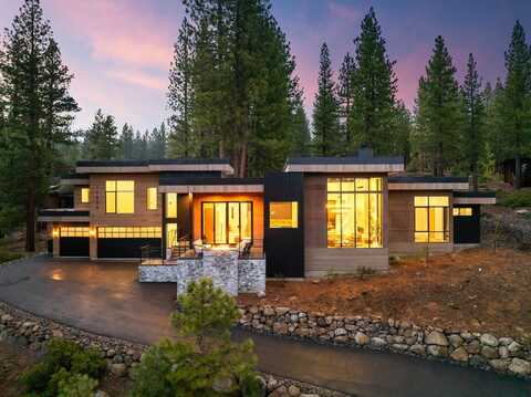 11636 Coburn Drive, Truckee, CA 96161