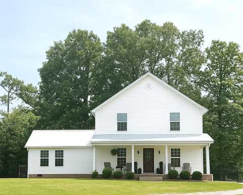 285 Tom White Rd, BIG SANDY, TN 38221