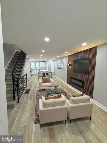 Beverly, PHILADELPHIA, PA 19138