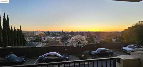 Sevilla, HAYWARD, CA 94541