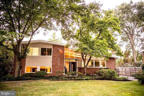 Camfield, ALEXANDRIA, VA 22308