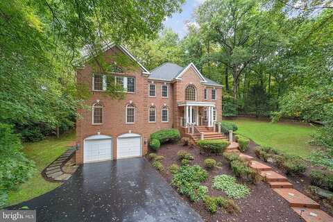 Green Moor, OAKTON, VA 22124