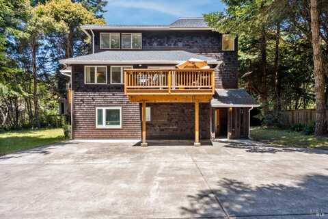 32851 Leofs Lane, Fort Bragg, CA 95437