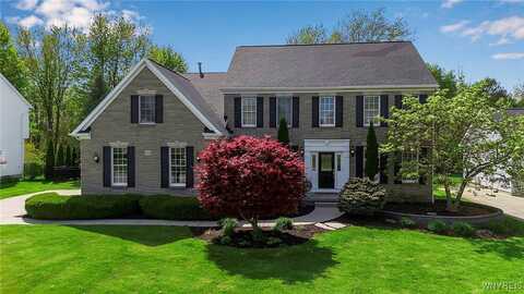 5545 Marthas Vineyard, Clarence, NY 14032