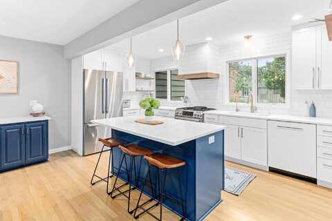 Windsor, SAINT PAUL, MN 55112