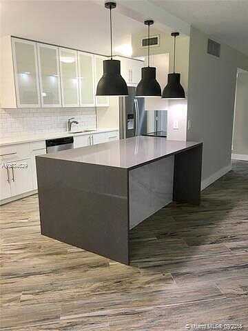 Fountains Dr S, Lake Worth, FL 33467
