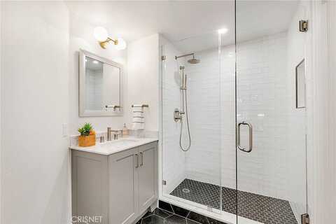 Whitsett Ave, Studio City, CA 91604