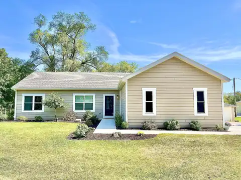 Front, BURLINGTON, WI 53105