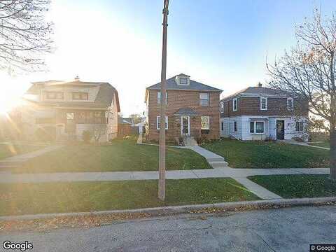 1St, MILWAUKEE, WI 53207