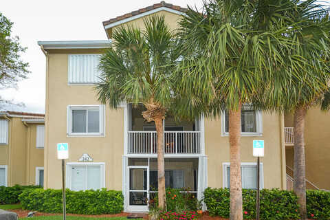 Village Blvd, Tequesta, FL 33469