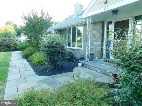 Crescent, YARDLEY, PA 19067