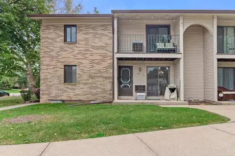 Carriage, NEW BERLIN, WI 53151