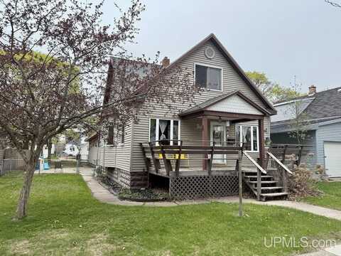 624 S 16th, Escanaba, MI 49829