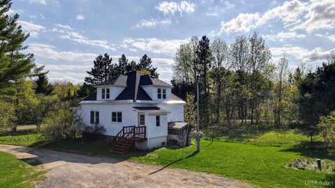 18020 Lake, Pelkie, MI 49958