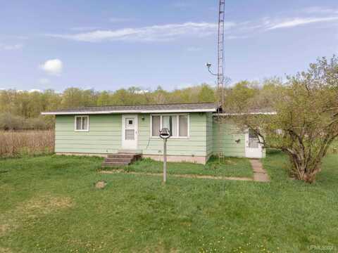 723 Old Beechwood, Iron River, MI 49935