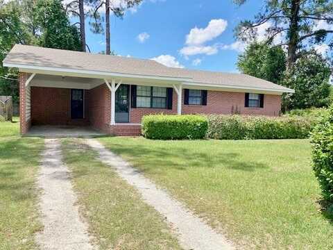 619 Lakeview Dr., Adel, GA 31620
