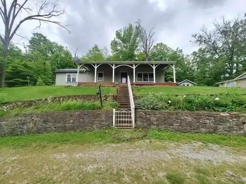 3027 Lake Charles Drive, Maysville, KY 41056