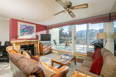 N Frontage Rd W, Vail, CO 81657