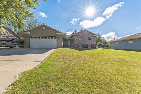 Lyndhurst, JANESVILLE, WI 53546