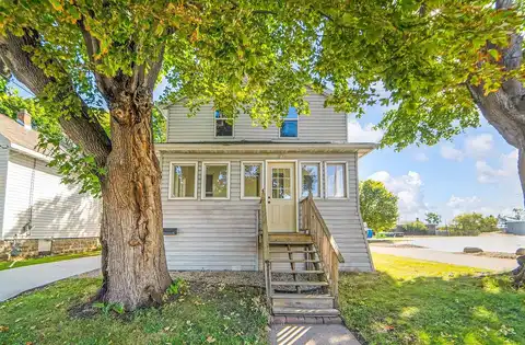 Broad, OSHKOSH, WI 54901