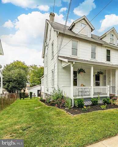 Center, KENNETT SQUARE, PA 19348