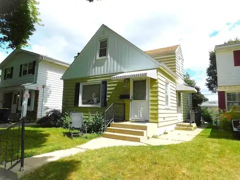 90Th, MILWAUKEE, WI 53227