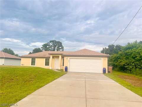 Mcarthur, LEHIGH ACRES, FL 33974