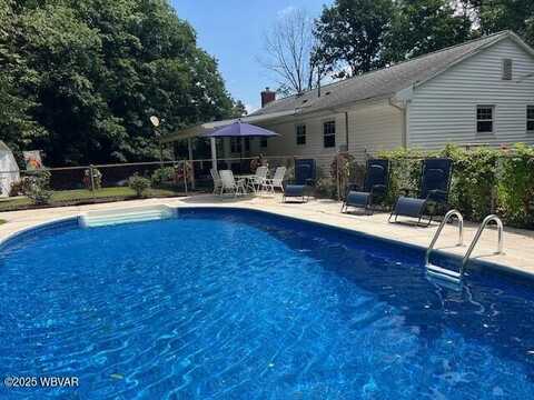 1600 OVERBROOK ROAD, Williamsport, PA 17701