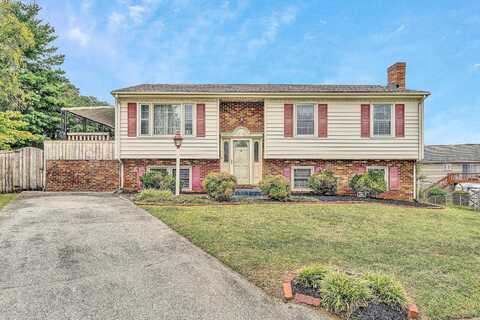Charnwood, ROANOKE, VA 24012