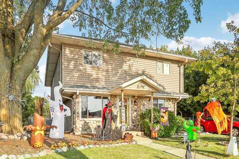 9Th, MILWAUKEE, WI 53221
