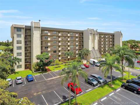 W Rolling Hills Cir, Davie, FL 33328