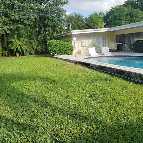 196Th, NORTH MIAMI BEACH, FL 33179
