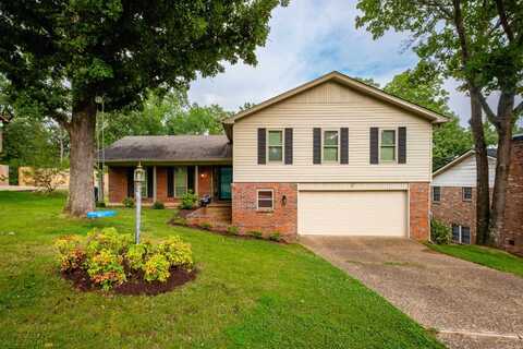 27 Crownpoint Road, Little Rock, AR 72227