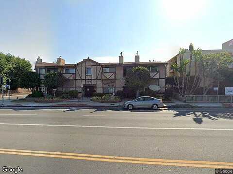 Lindley Ave, Encino, CA 91316