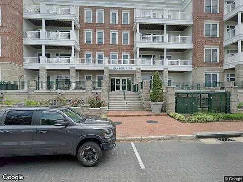 Belmont Bay Dr, Woodbridge, VA 22191