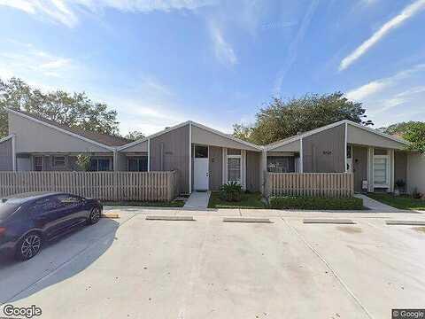 Woodgate Ct, Sunrise, FL 33326