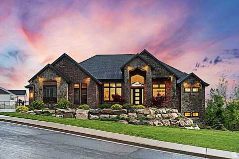3196 E 25 S, Layton, UT 84040